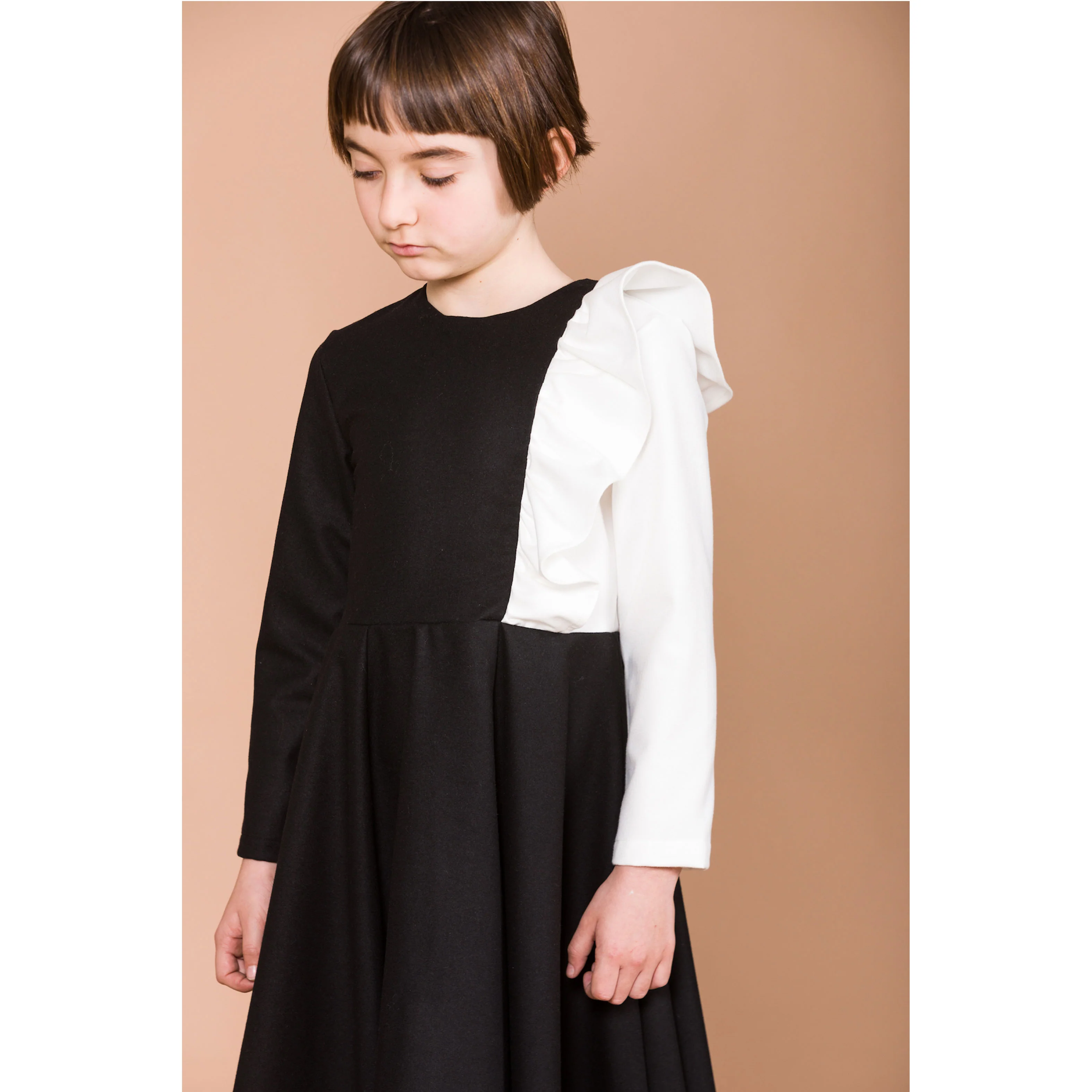 Motoreta Black & White Alice Dress - Image 3