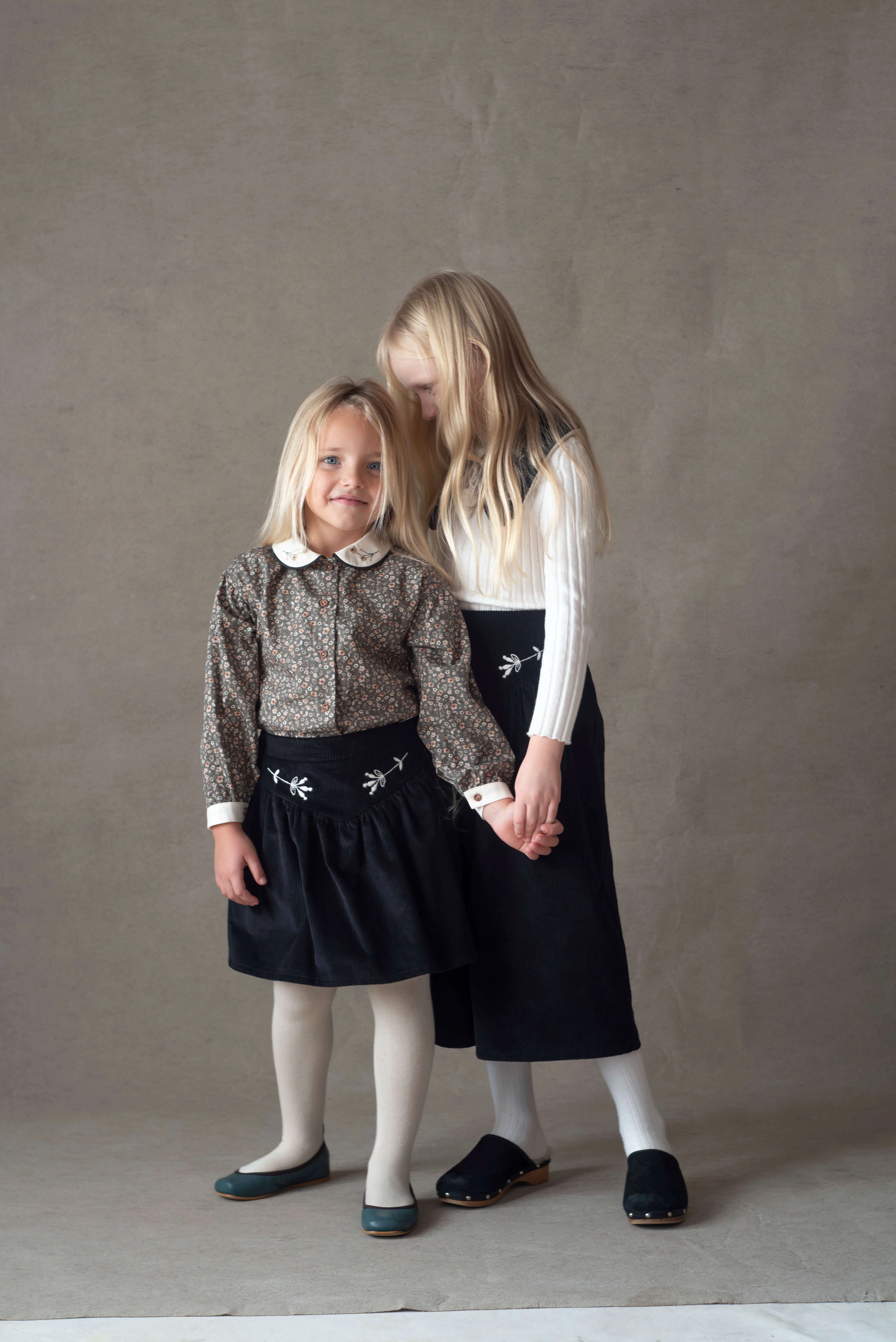 Popelin Black Short Skirt With Embroidery (31.7) - Image 2