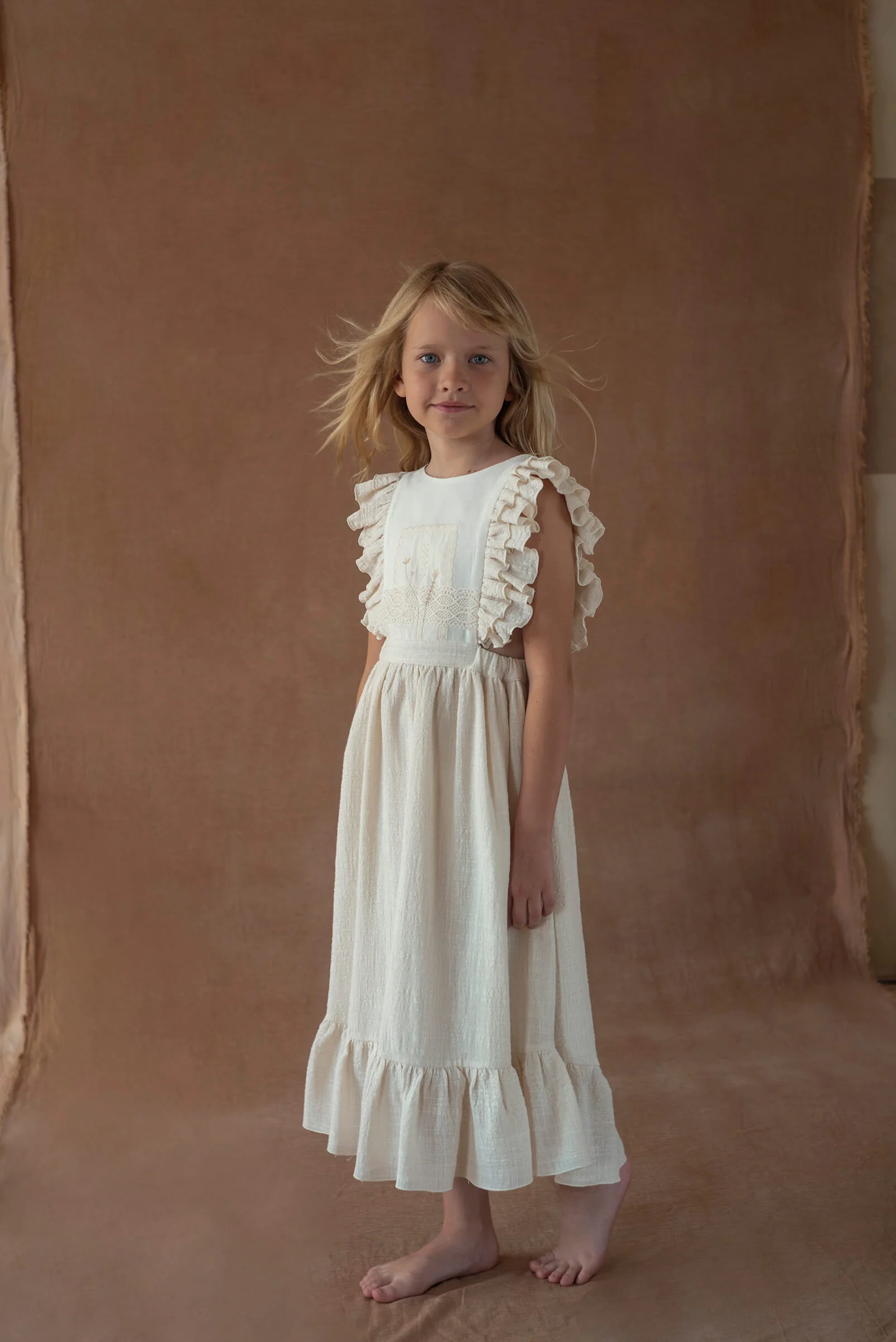Popelin Off-white dress with embroidered bib (Mod.42.1) - Image 2