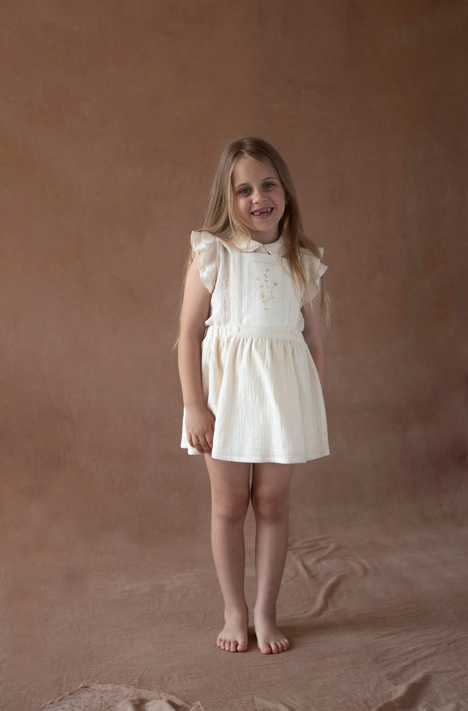 Popelin Off-white short skirt with embroidered bid (Mod.23.1) - Image 3