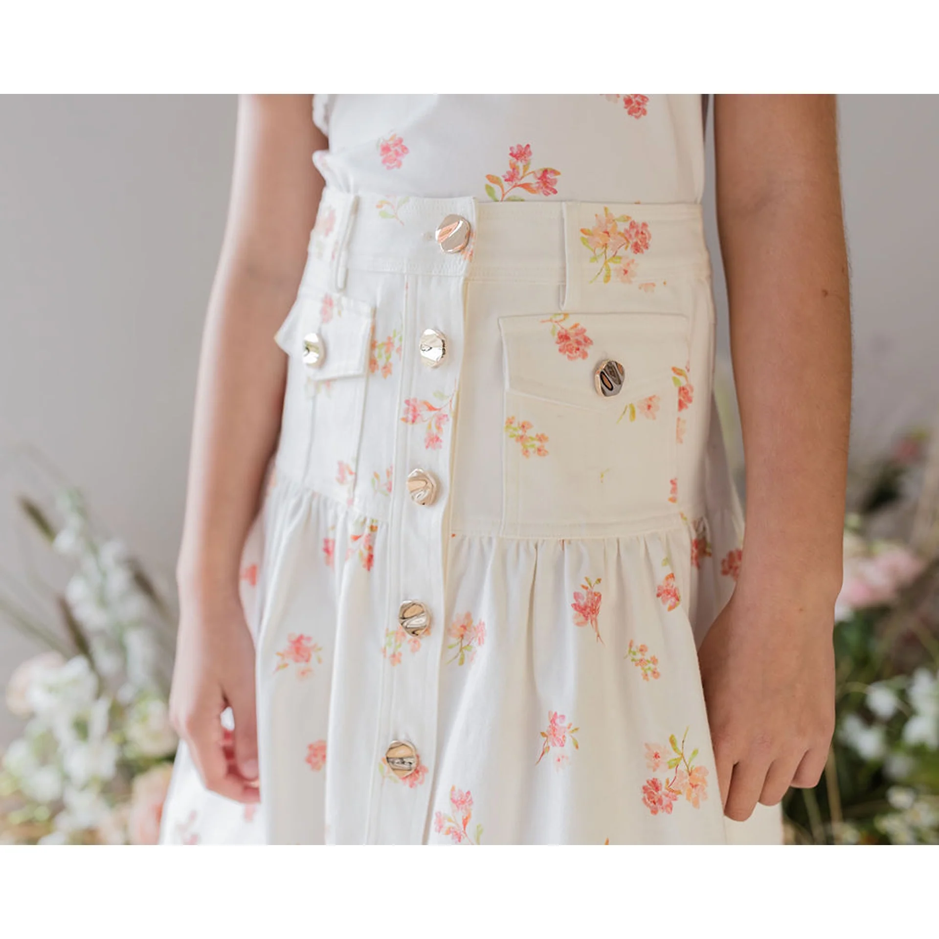 Steph Petite Rose Print Denim Skirt - Image 3
