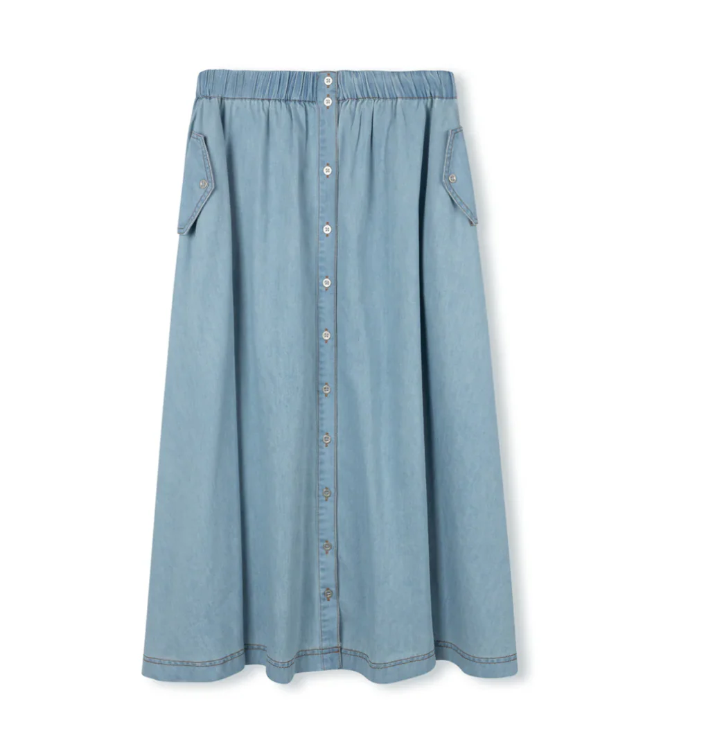 Vibe Chambray Flowy Maxi Pocket Skirt